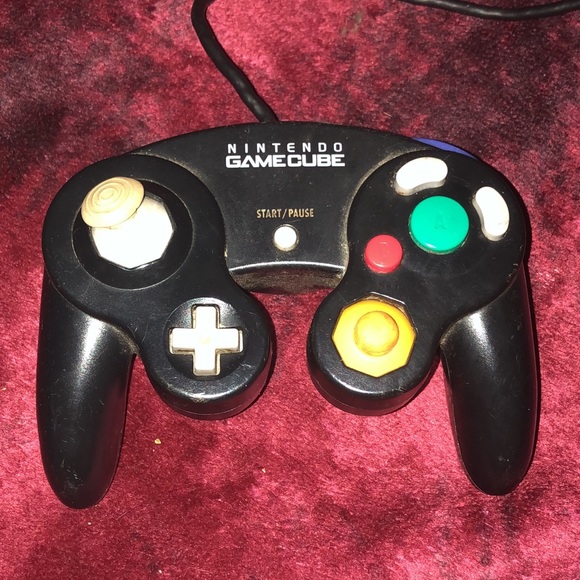 Broken Nintendo game cube controller can be fixed or used for parts - Picture 4 of 6